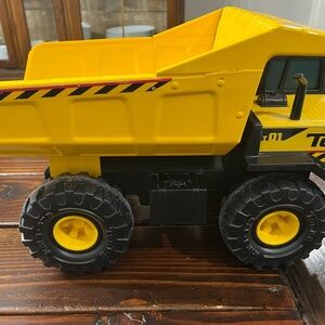 Tonka Classic Steel Mighty Dump Truck Vehicle Single Standard Packaging
